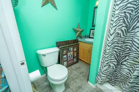 902 Knapp Ave, Warner, OK 74469 photo 18