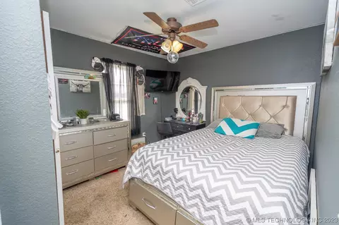 902 Knapp Ave, Warner, OK 74469 photo 12
