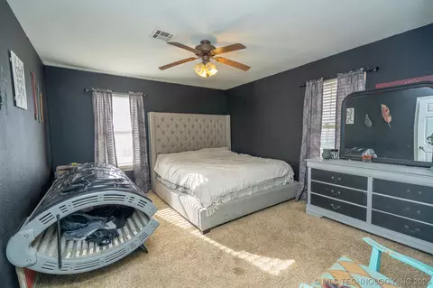 902 Knapp Ave, Warner, OK 74469 photo 16