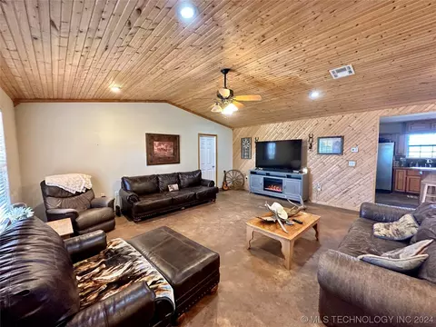 419363 E 1090 Rd, Checotah, OK 74426 photo 17