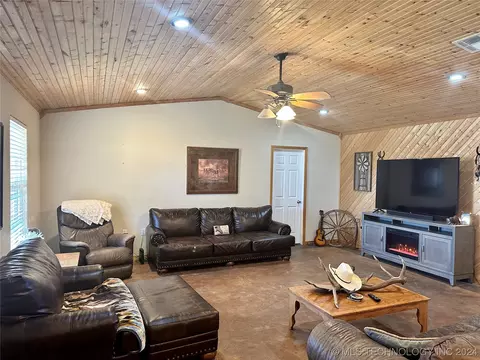419363 E 1090 Rd, Checotah, OK 74426 photo 15