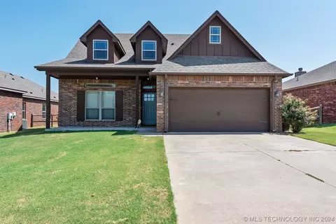 14151 S 267th East Ave, Coweta, OK 74429