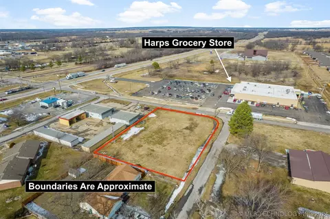 113 E Harrison Ave, Chouteau, OK 74337 photo 1