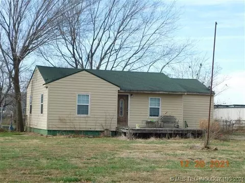 50 S 428, Pryor, OK 74361
