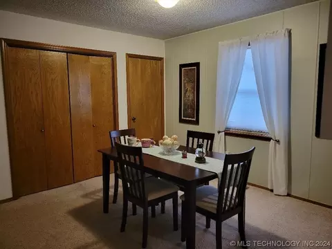 207 Lackey Dr, Eufaula, OK 74432 photo 5