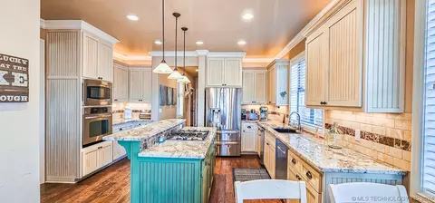 Kitchen - 234 E Bk 705 Rd, Eufaula, OK 74432 photo 4 of 4