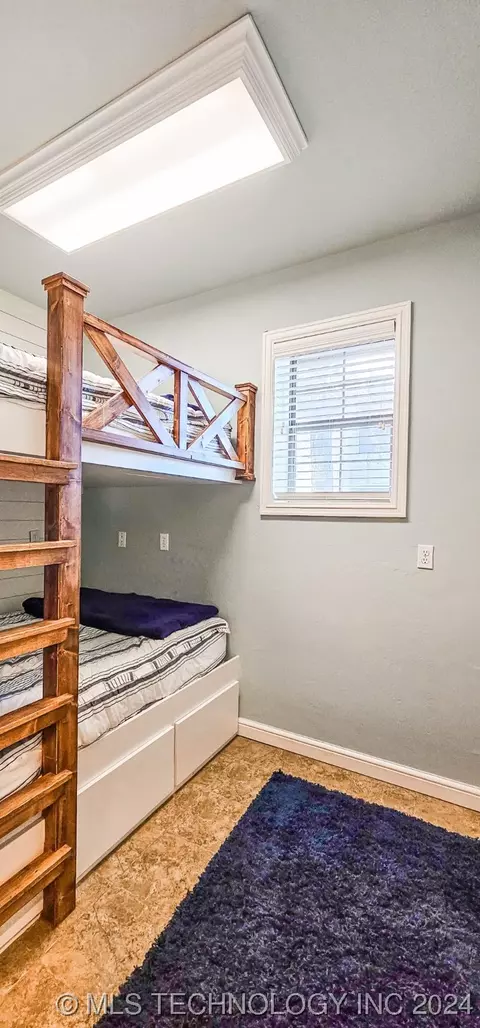 Bedroom - 234 E Bk 705 Rd, Eufaula, OK 74432 photo 4 of 10