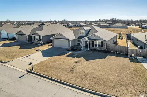 25358 E 87th Pl S, Broken Arrow, OK 74014 photo 32
