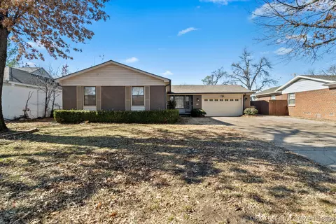 5616 S Zunis Ave, Tulsa, OK 74105
