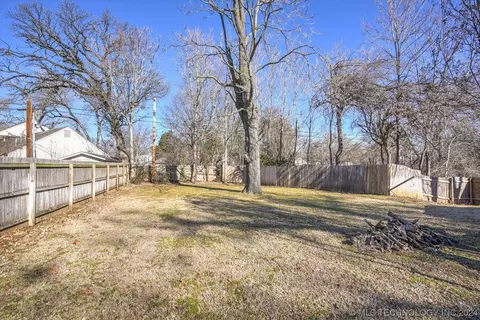 1021 E 33rd Pl, Tulsa, OK 74105 photo 32