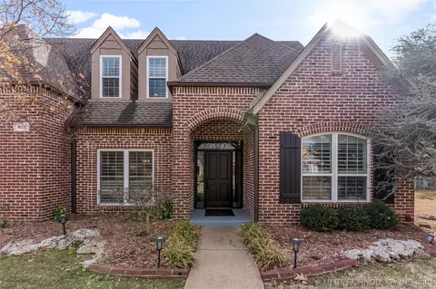 Exterior - 9152 E 103rd St, Tulsa, OK 74133 photo 3 of 10