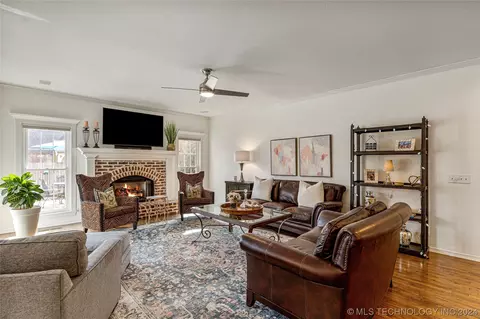 Living - 9152 E 103rd St, Tulsa, OK 74133 photo 4 of 7