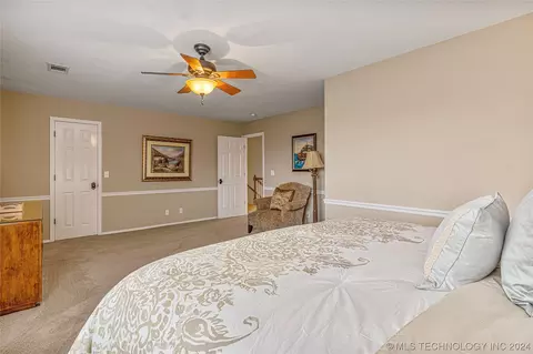 Bedroom - 9152 E 103rd St, Tulsa, OK 74133 photo 6 of 7