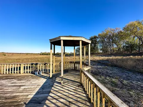 439204 E County Road 40, Welch, OK 74369 photo 18