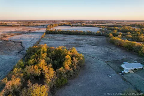 439204 E County Road 40, Welch, OK 74369 photo 29