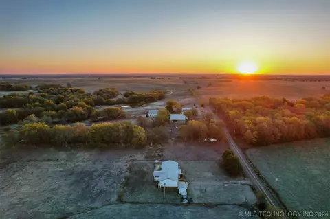 439204 E County Road 40, Welch, OK 74369 photo 24