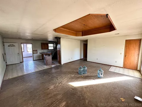 439204 E County Road 40, Welch, OK 74369 photo 5