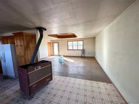 439204 E County Road 40, Welch, OK 74369 photo 6