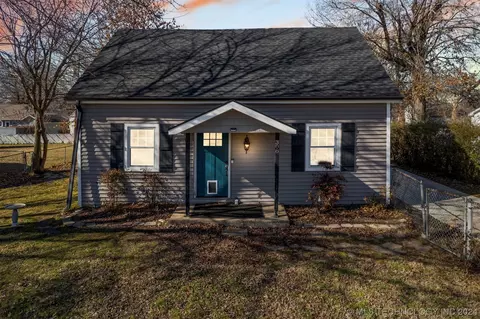 308 N Elliott St, Pryor, OK 74361