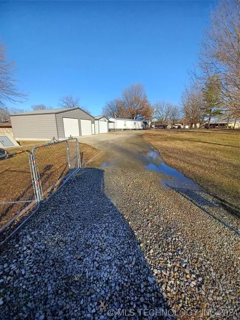 421897 E 1162, Eufaula, OK 74432 photo 9