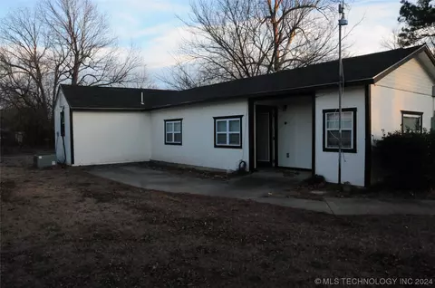 402 Leonard St, Allen, OK 74825