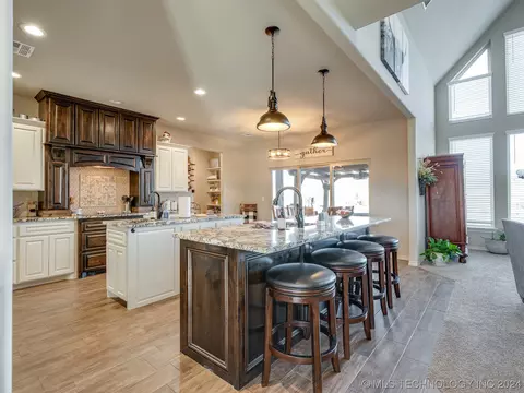 Kitchen - 100 Maverick Rd W, Ada, OK 74820 photo 2 of 6