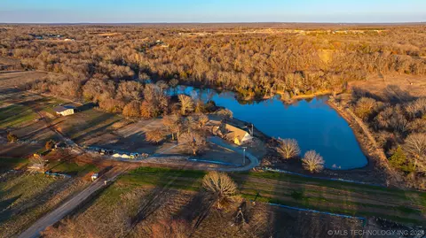 View/Area - 100 Maverick Rd W, Ada, OK 74820 photo 1 of 4