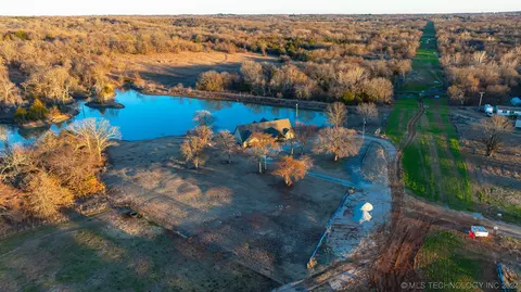 Exterior - 100 Maverick Rd W, Ada, OK 74820 photo 10 of 11
