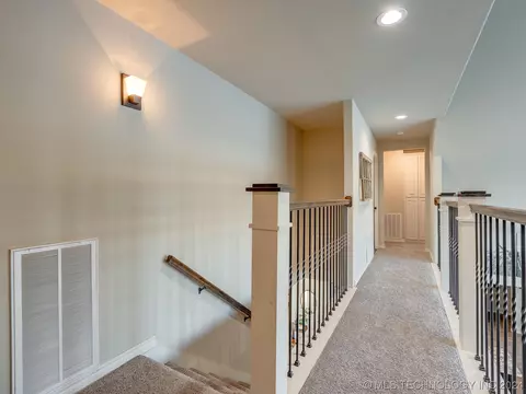 Entry Way - 100 Maverick Rd W, Ada, OK 74820 photo 3 of 4