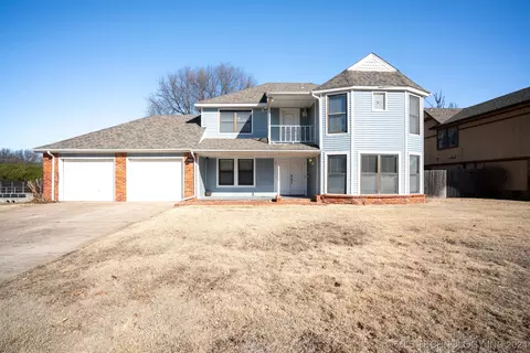 7331 E 61st Pl, Tulsa, OK 74133