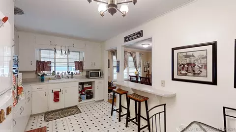1541 E 60th Pl, Tulsa, OK 74105 photo 12