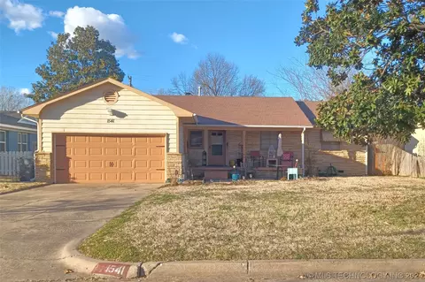 1541 E 60th Pl, Tulsa, OK 74105
