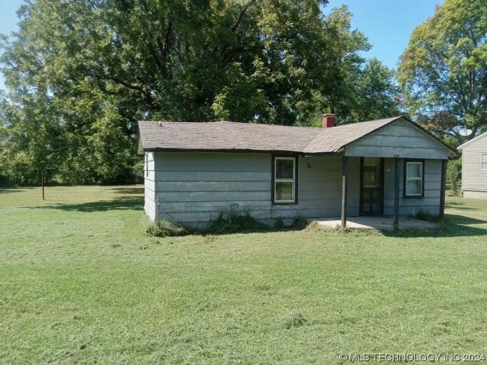 412 W Elm St  