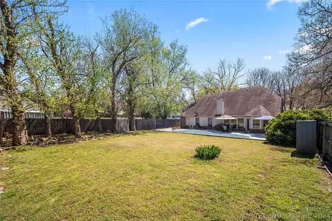 Exterior - 3209 E 84th St, Tulsa, OK 74137 photo 7 of 8
