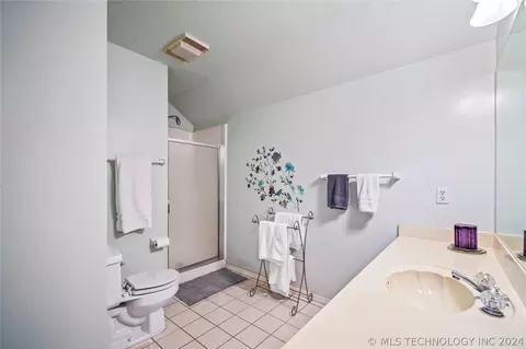 Bath - 3209 E 84th St, Tulsa, OK 74137 photo 3 of 5