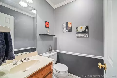 Bath - 3209 E 84th St, Tulsa, OK 74137 photo 1 of 5