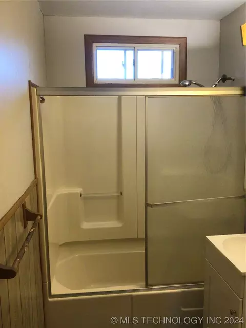 104 Bryan St, Pryor, OK 74361 photo 8