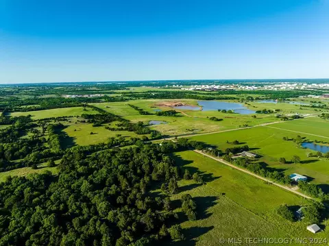 7 N 49th Rd, Cushing, OK 74023 photo 37
