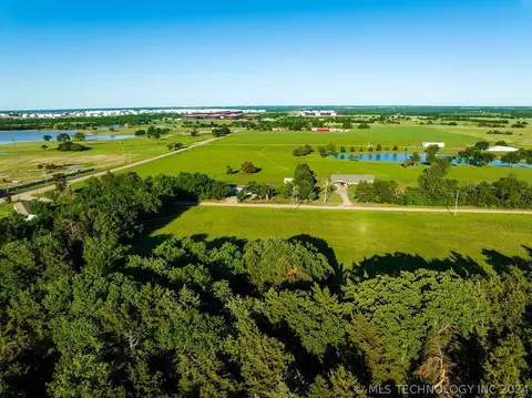 7 N 49th Rd, Cushing, OK 74023 photo 17
