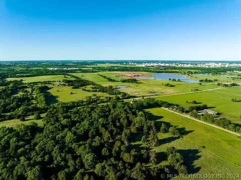 7 N 49th Rd, Cushing, OK 74023 photo 32