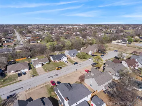 View/Area - 12431 E 35th St, Tulsa, OK 74146 photo 5 of 6