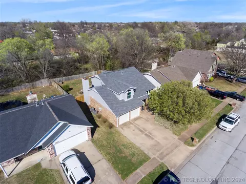 Exterior - 12431 E 35th St, Tulsa, OK 74146 photo 4 of 10