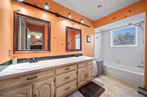 Bath - 12431 E 35th St, Tulsa, OK 74146 photo 1 of 3