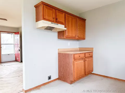 205 E Main St, Centrahoma, OK 74534 photo 9