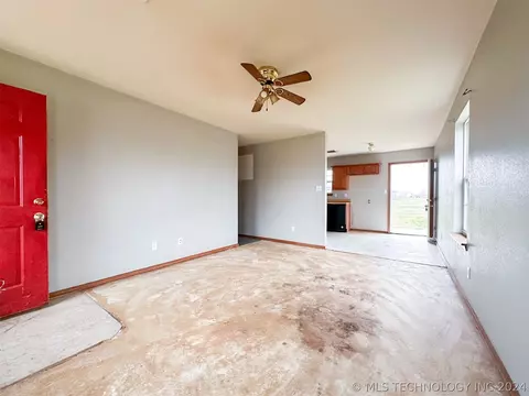 205 E Main St, Centrahoma, OK 74534 photo 12