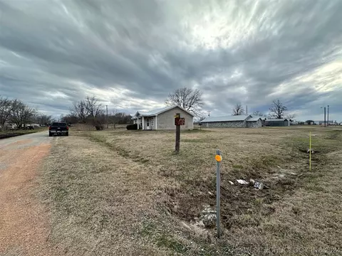 205 E Main St, Centrahoma, OK 74534 photo 41