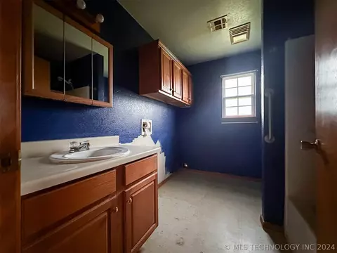 205 E Main St, Centrahoma, OK 74534 photo 19