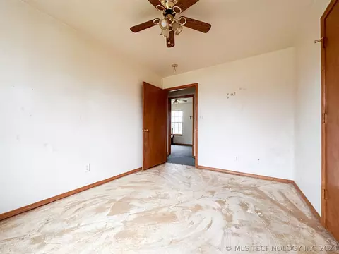 205 E Main St, Centrahoma, OK 74534 photo 17