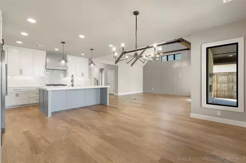 Dining - 1111 E 38th St, Tulsa, OK 74105 photo 1 of 1