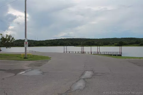 Choctaw Drive, Eufaula, OK 74432 photo 9